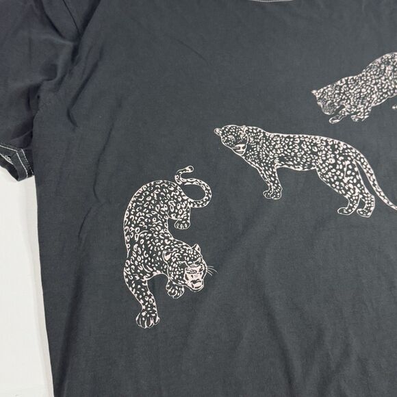 Urban Outfitters Project Social T Cheetahs Oversized Tee Mens L USA Made Y2K - Picture 3 of 8